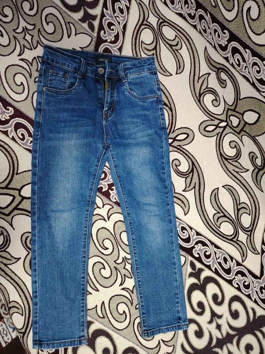 Продам одежду на мальчика возрас 8—9 лет