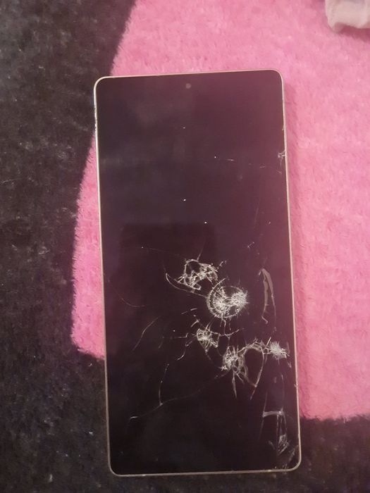 vând samsung s 24 ultra fac și schimburi
