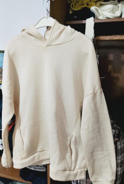 Продаю вещи Б/У ( дёшево)