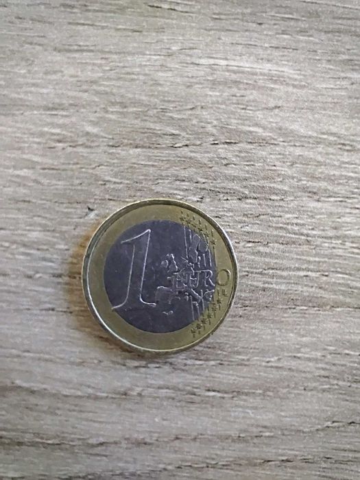 Vând moneda 1 e/1999