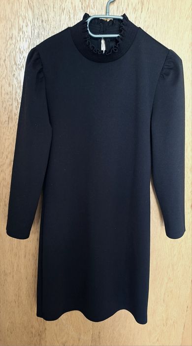 Оригинална черна рокля Mango