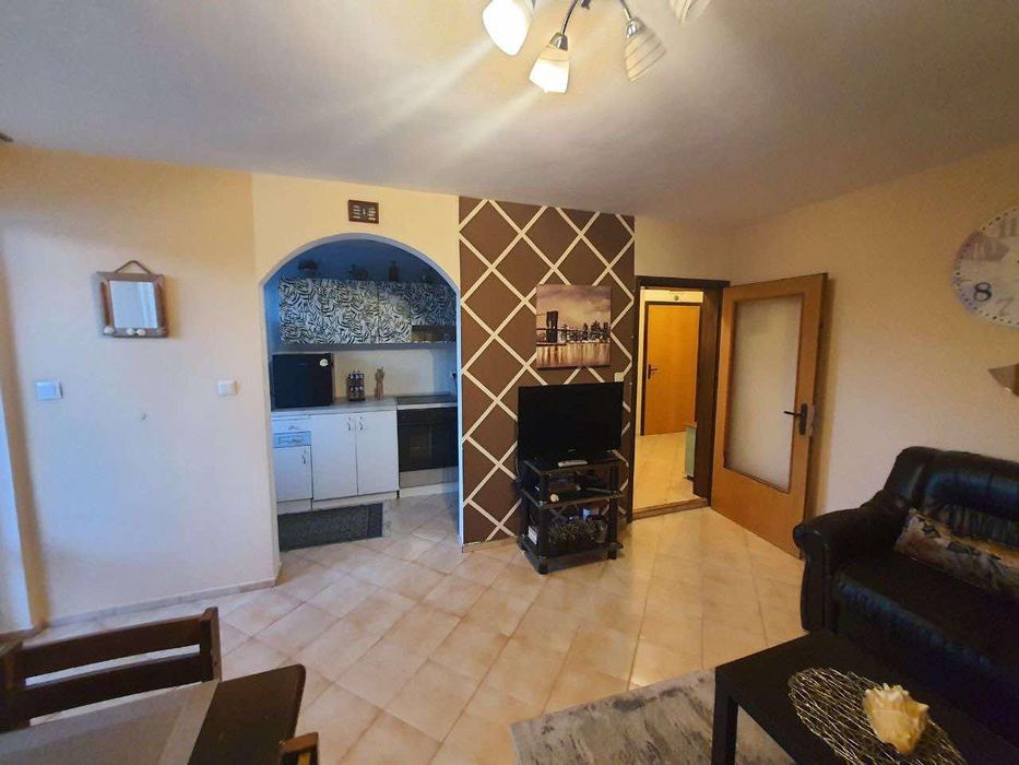 Двустаен апартамент, под наем, Нептун