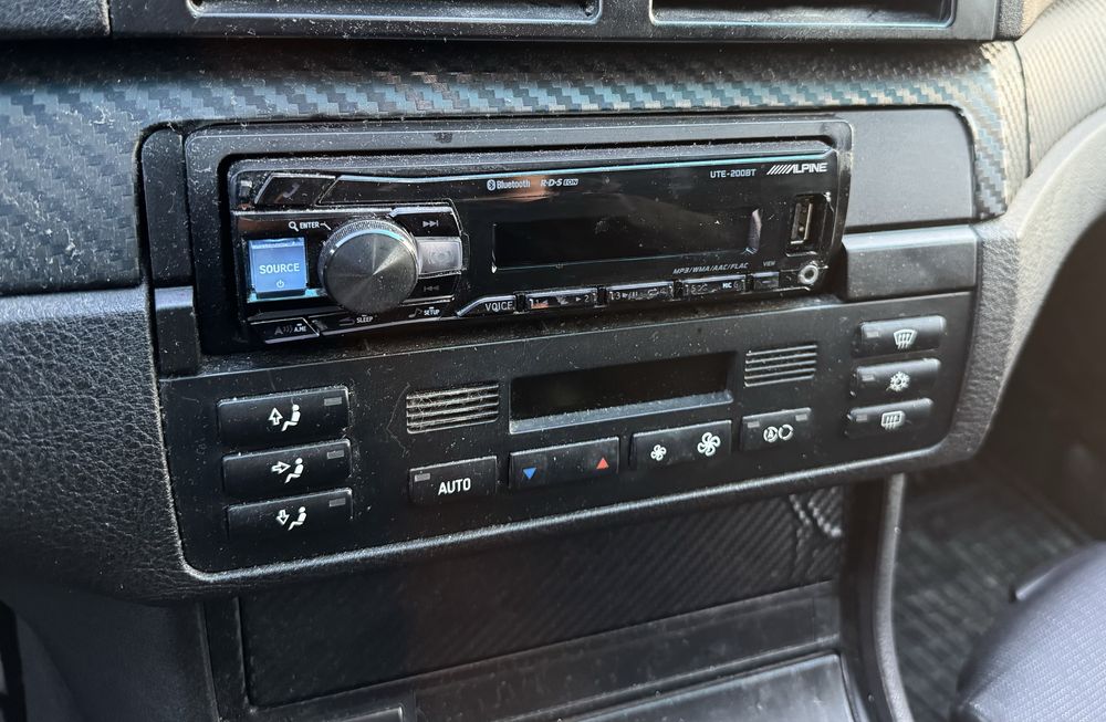 BMW E46 325i ръчка 6 степенна ///M pack седан НА ЧАСТИ