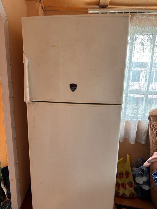 Продам холодильник