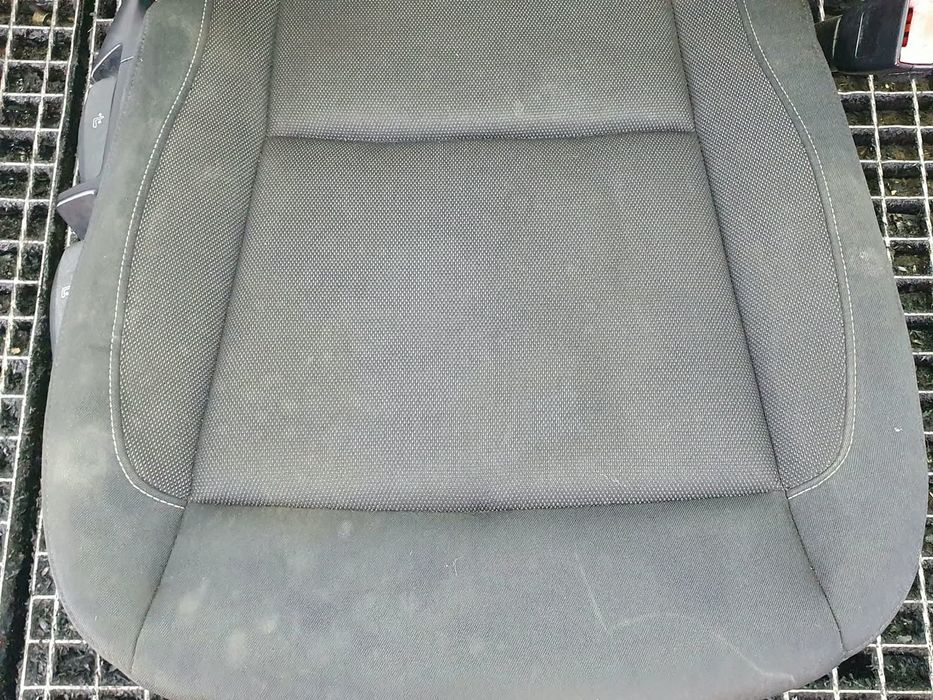Scaun dreapta fata BMW Seria 1 E81/E82/E87/E88 (facelift) (2007 - 2012) 2.0 benzina N43