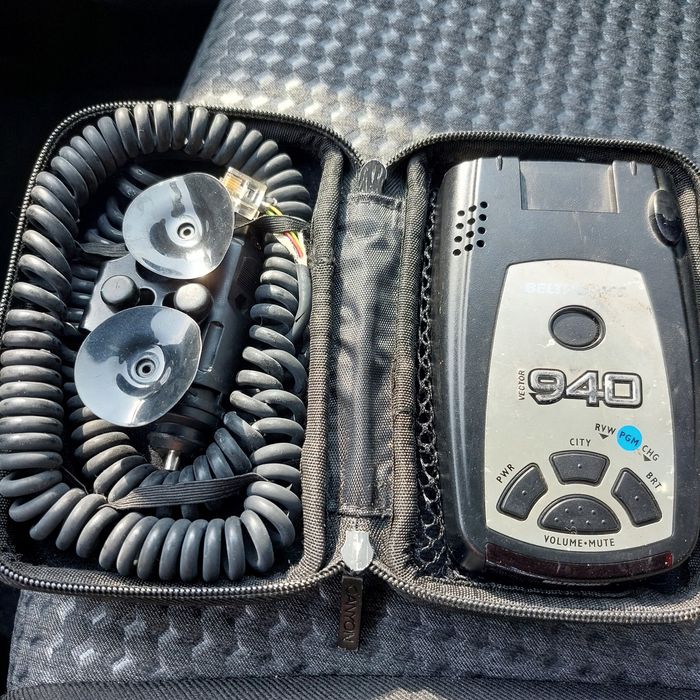 Cameră auto OSRAM  nouă+Beltronics 940 detector radar + Cameră auto Osram nouă