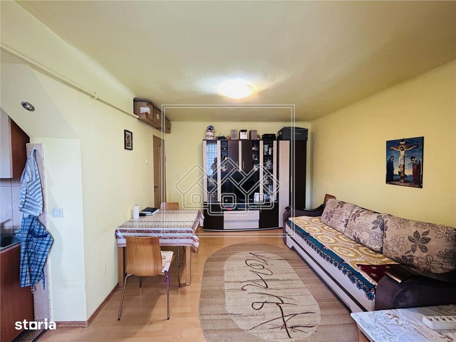 Garsoniera mobilata si utilata, 27 mp utili - Zona Terezian