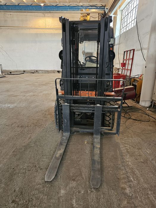 Продаеться автопогрузчик (кара)