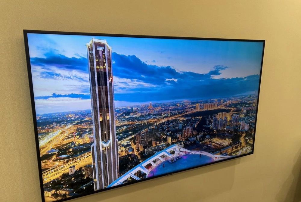 Samsung 165 см 4К smart tv телевизор