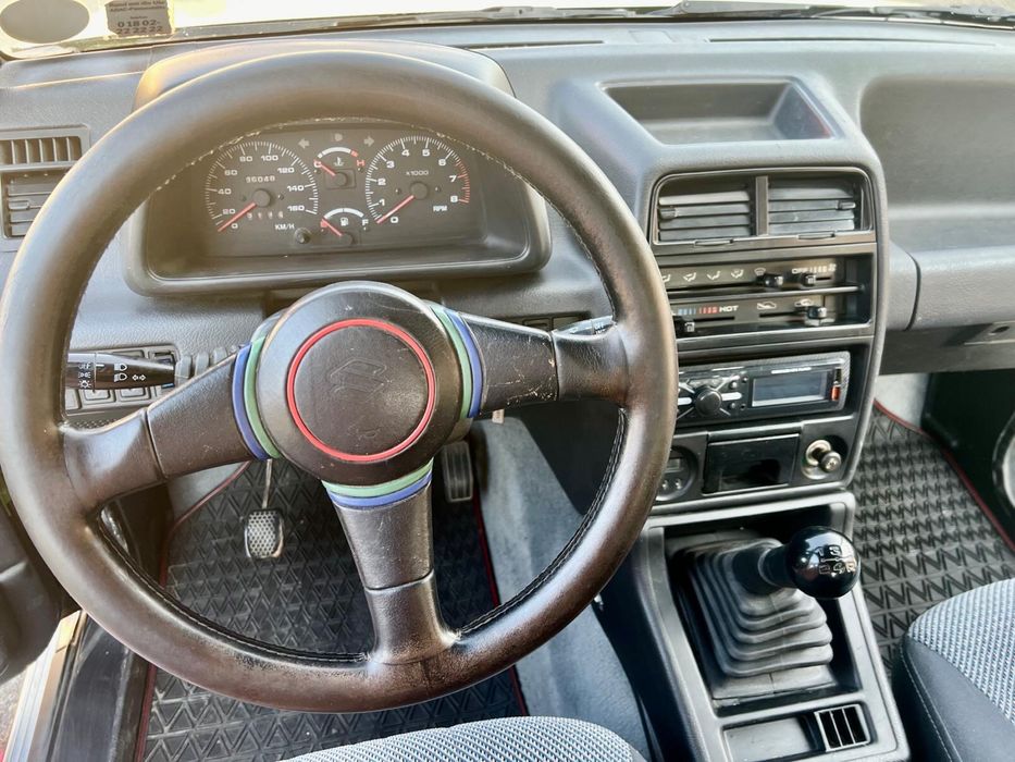 Vând Suzuki Vitara motor 1.6 8v benzina