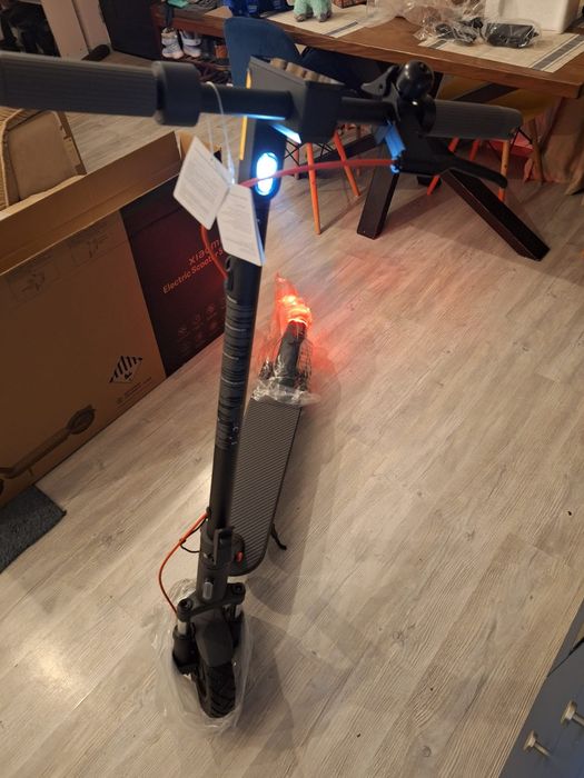 Trotineta electrica Xiaomi Electric Scooter 5 – NOUA 0 km, Garantie
