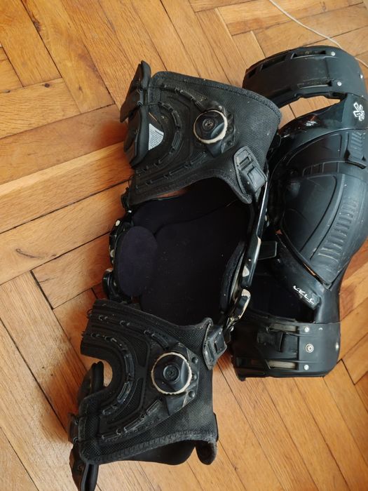 Мото шини наколенки Asterix ultacell