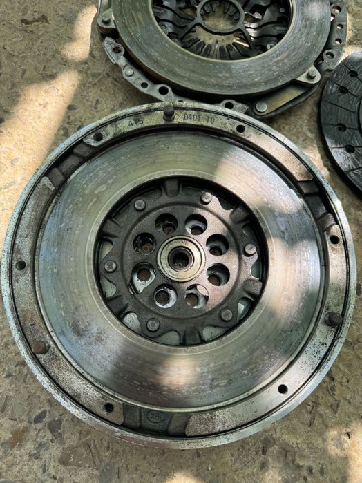 Kit ambreiaj Luk bmw seria 3 e90 cutie manuala