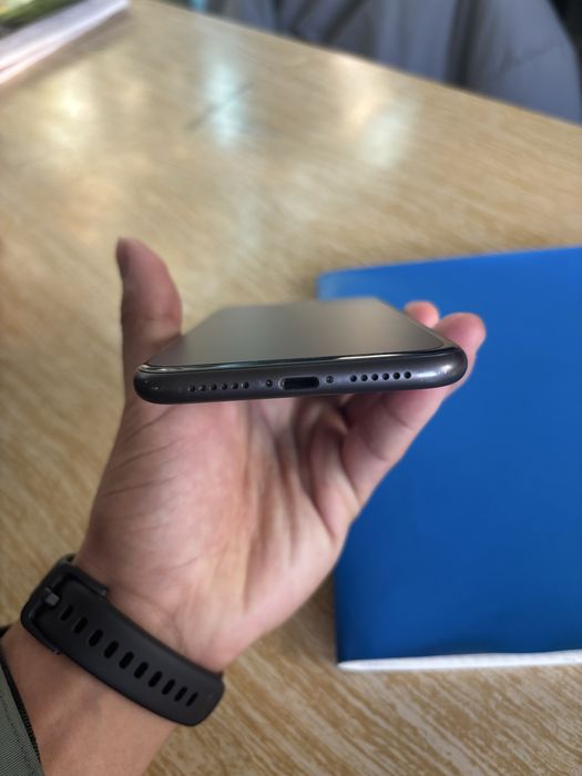 Iphone (aйфон) 11  128гб Без ремонт в идеале