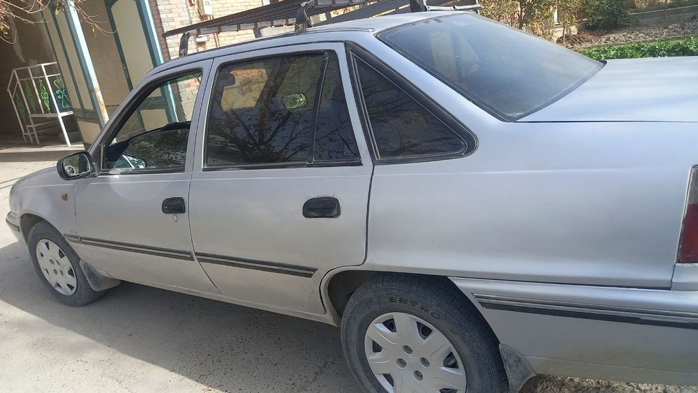 Nexia 1 sotiladi tachkasi ham bor