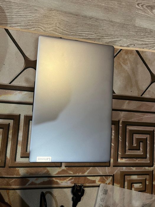 Продам Ноутбук LENOVO