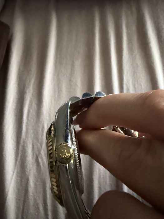 Rolex дамски  часовник ! Стеалотен