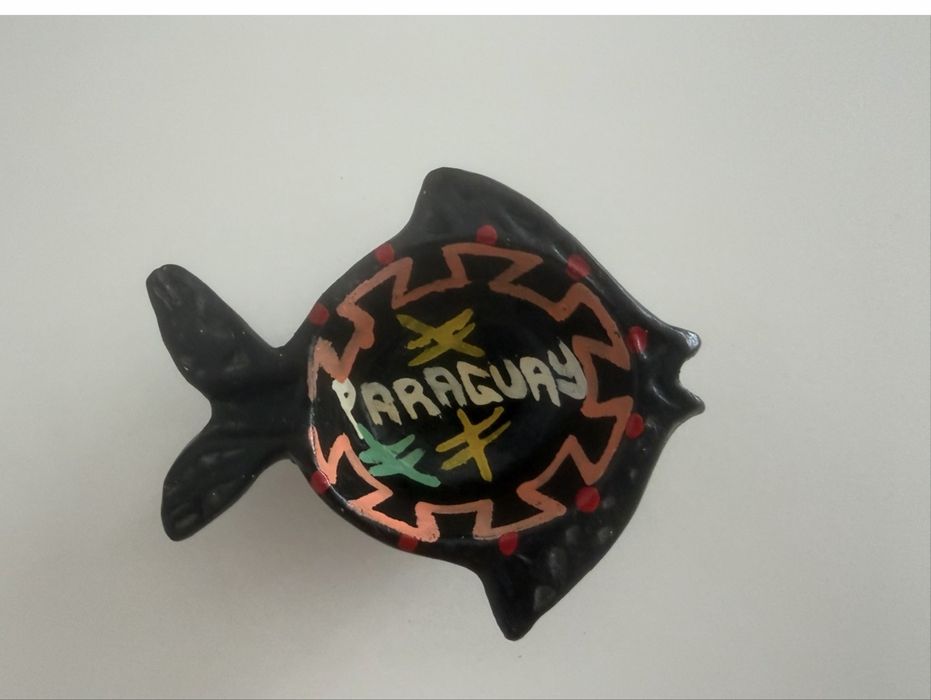 Scrumiera neagra Paraguay sub forma de peste. Model aztec