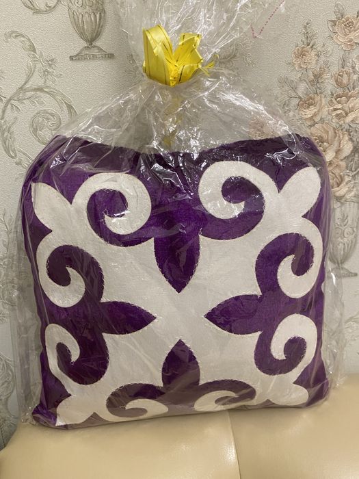 Продам новое в упаковке подушку размер 30 на 25 см