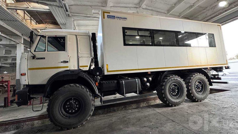 Вахтовый автобус на базе шасси камаз  6×6