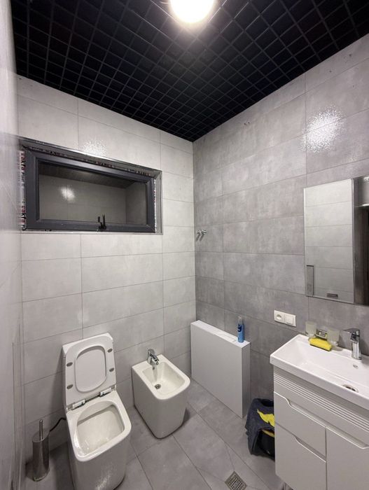 Офис в Центре Метро Минор (Есть свой санузел)