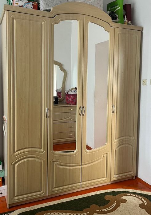 Шифонеры для комнаты