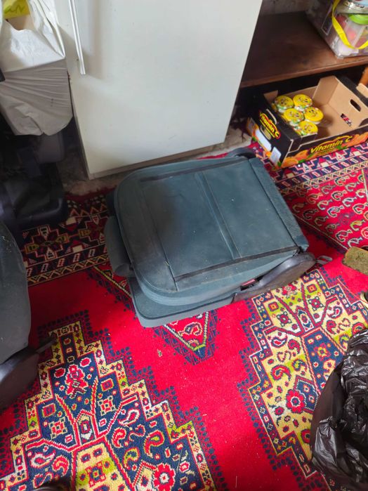 Седалки сгъваеми за Пежо 307