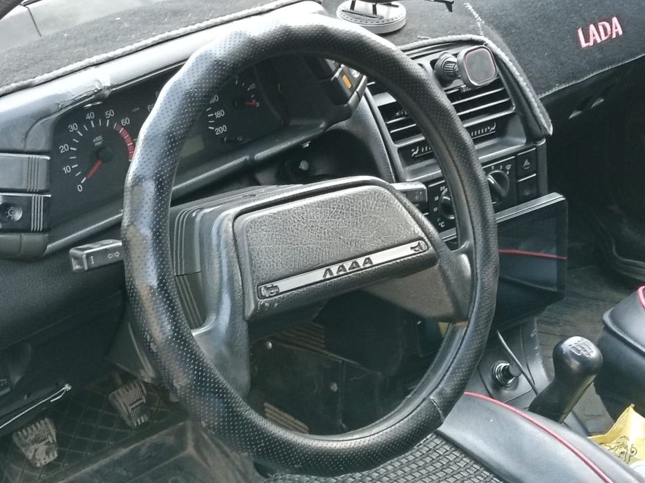 Продам резвую 2110