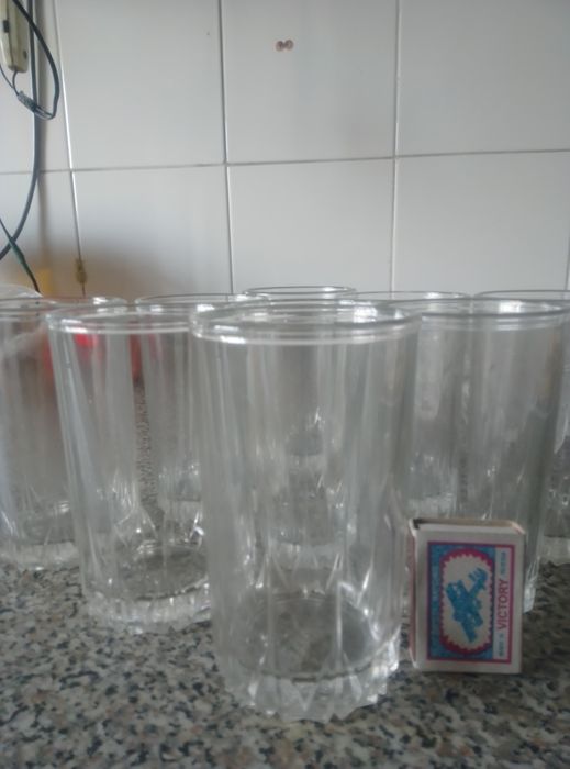 Чашки  миски нержавейки.