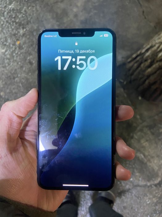 Iphone xs max 256 tali.