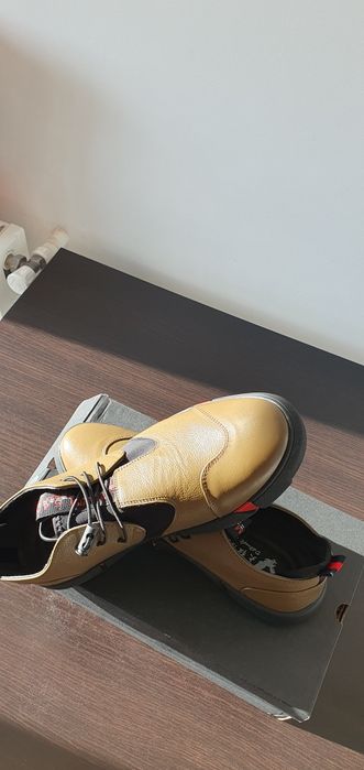 Papuci antiaderenti de bucătărie