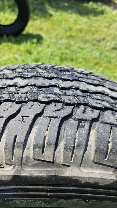Продам два комплекта резины 265/65 R17