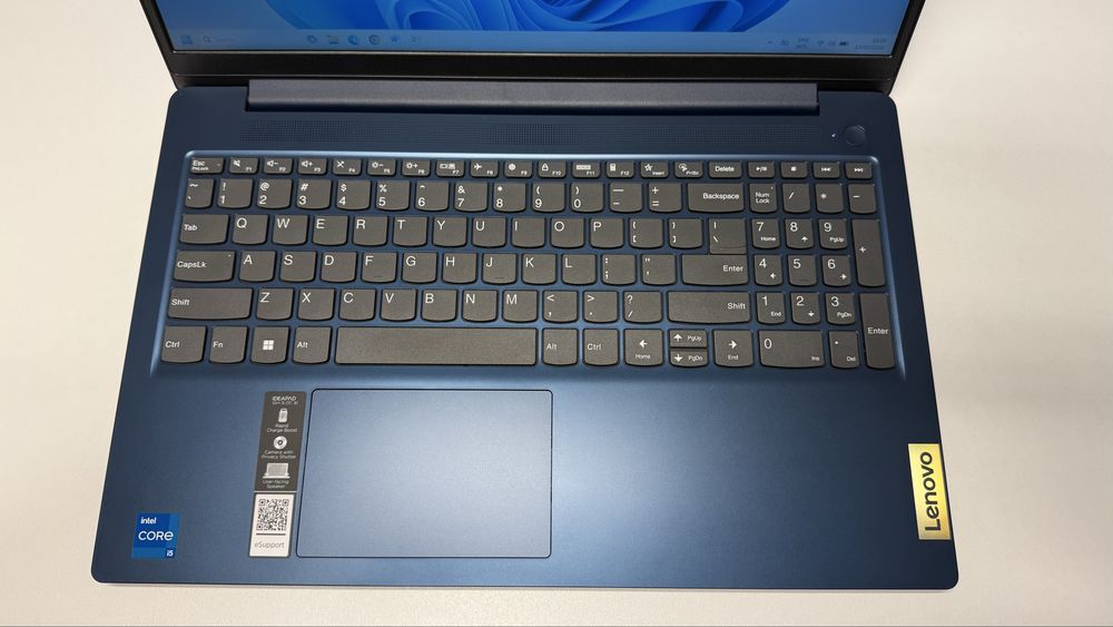 Lenovo ideapad slim 3  i5 Gen 12