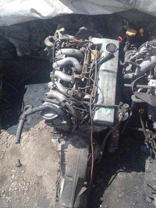 Двигатель на Мерседес бенс 602 дизел 2.5