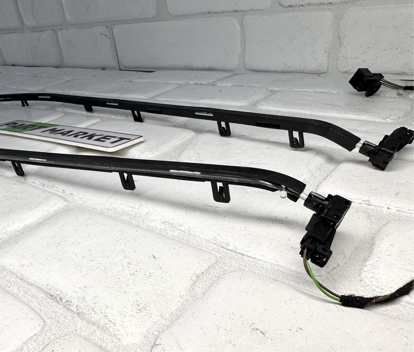 Амбиентно осветление AUDI Q5 SQ5 FY 80A947168 80A947167