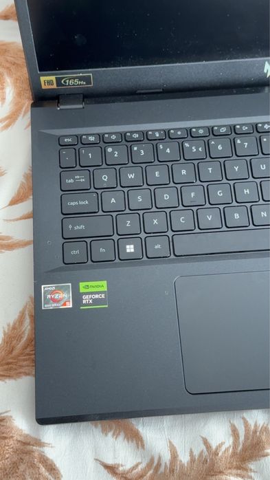 Laptop Acer v15 rtx 3050 rayzen 5