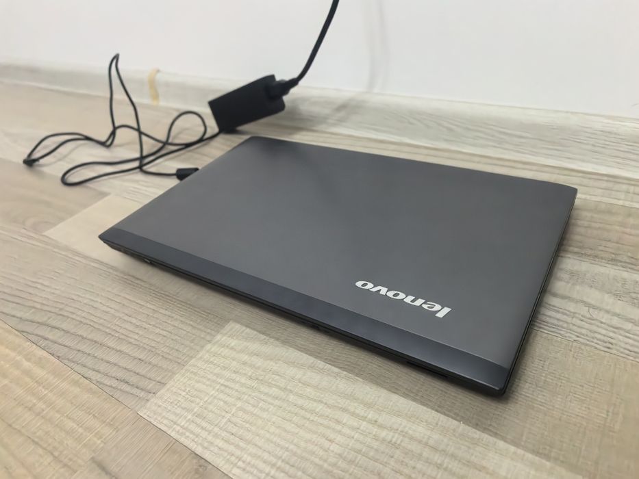 Laptop Lenovo V570C i3 intel Pentium cu acumulator