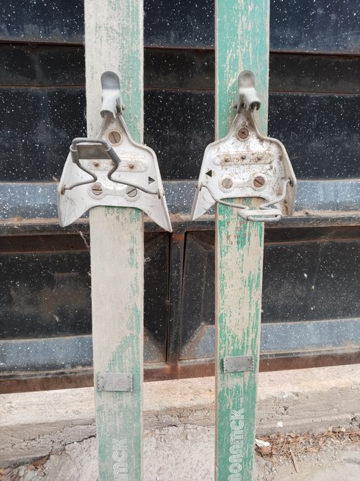 Продам б/у лыжи,