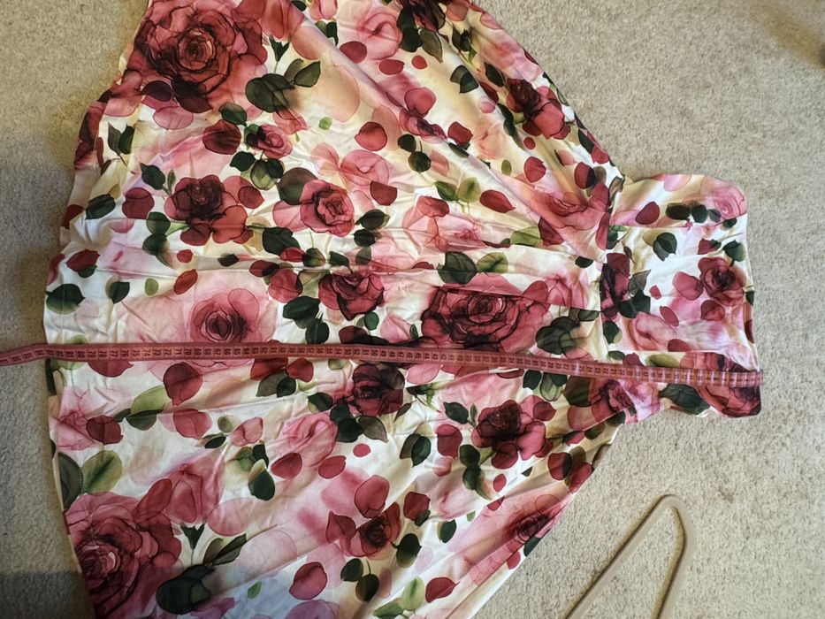 Рокля Mohito 36 размер