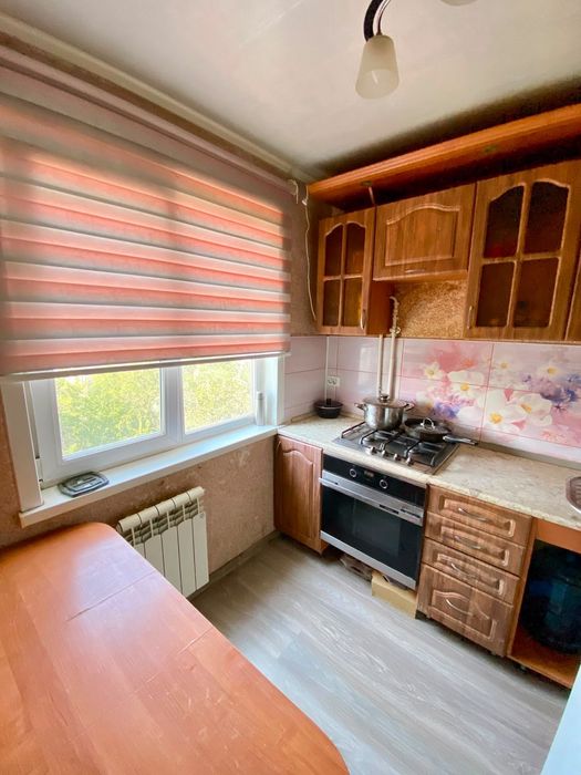 Продам 3 комн квартиру район ЦОТА