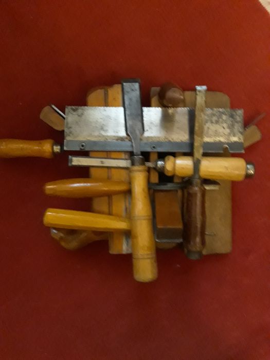 Scule tâmplărie lemn