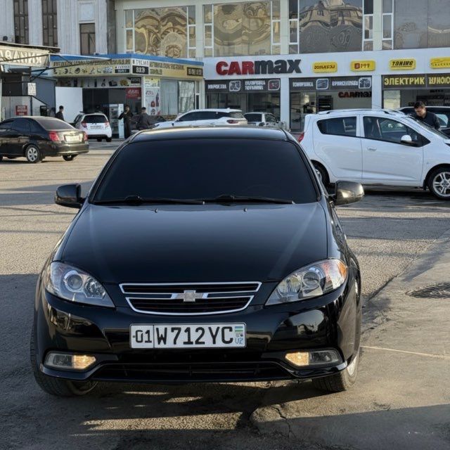 Gentra sotiladi srochni
