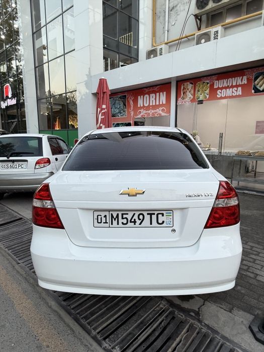 Nexia 3 avtomat sotladi