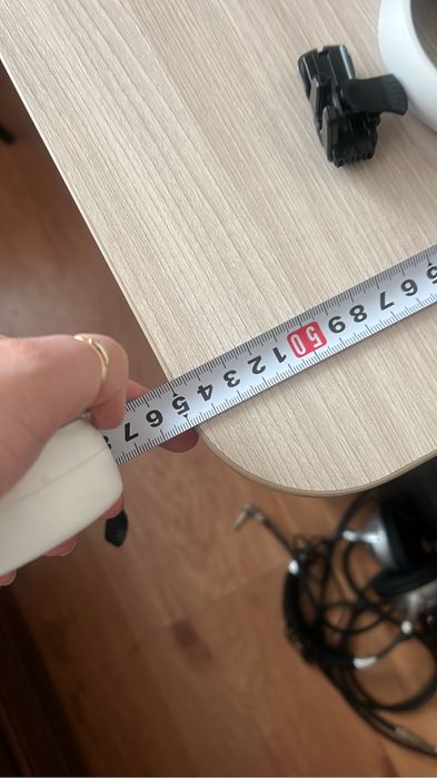 Продаю стол письменный срочно!