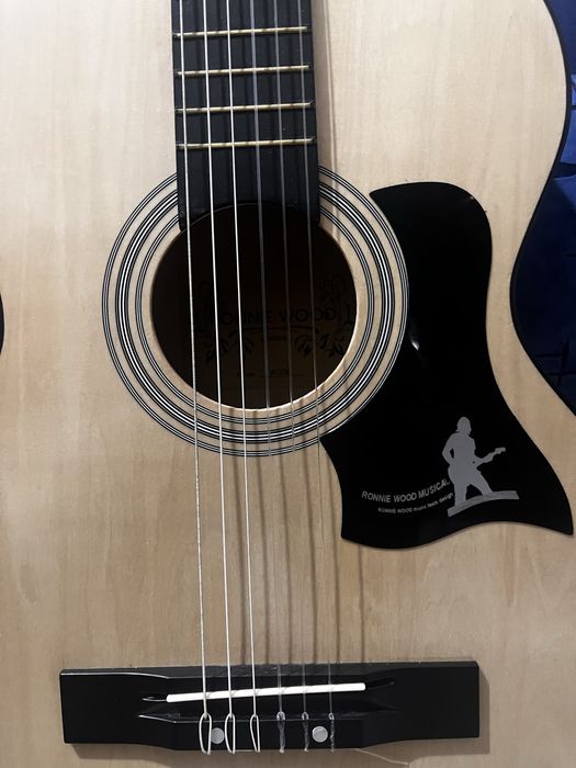 акустическая гитара Ronnie Wood
