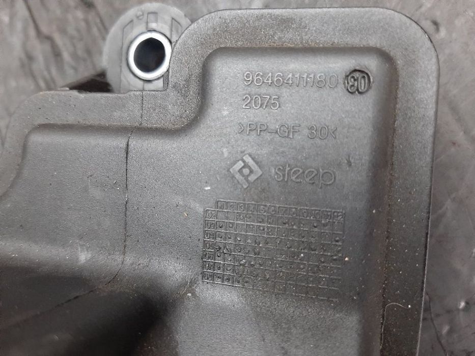 rezervor vaccuum 2.0 hdi rhr peugeot 308 407  citroen c5 c4 9646411180