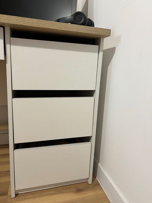 Продам рабочий стол, для компьютера!