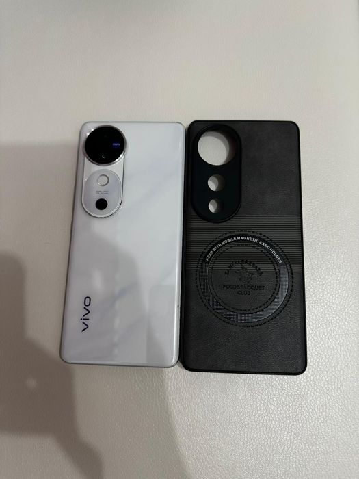 Продам Vivo v40 5g