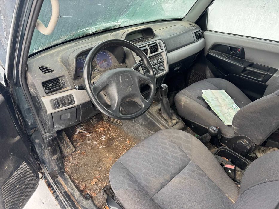 Dezmembrari Dezmembrez Piese piesa Dez Mitsubishi Pajero Pinin 2.0 GDI