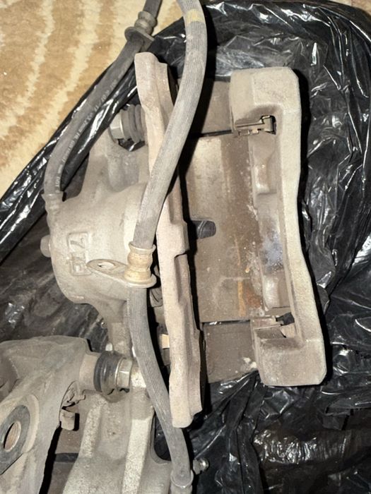 Продам от камри 70 суппорта в идеальном состоянии